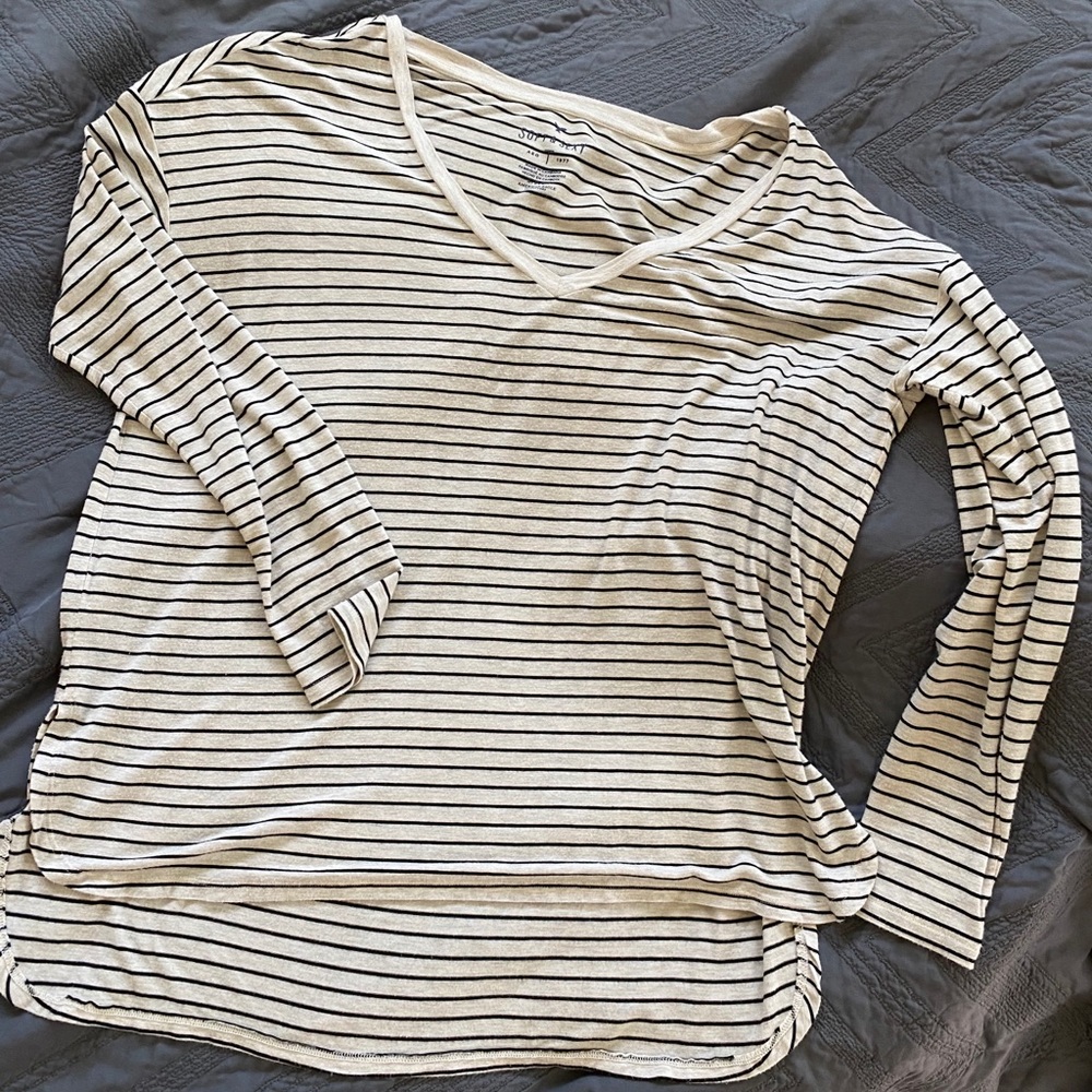 American Eagle Long Sleeve